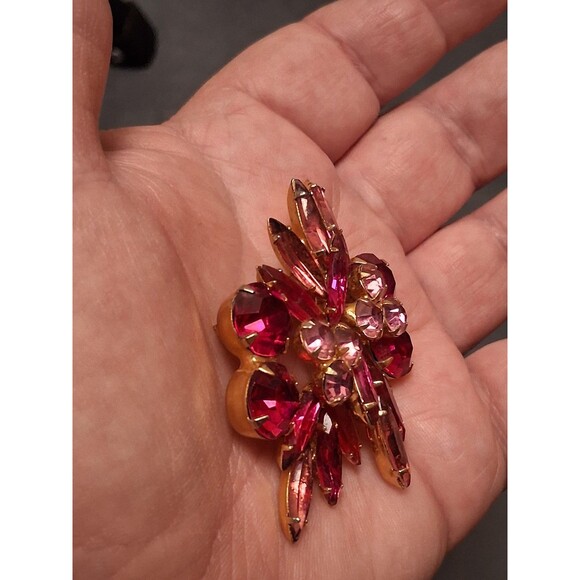 Vintage Juliana Pink AB Rhinestone Brooch Earrings Set Clip Backs - Picture 7 of 13